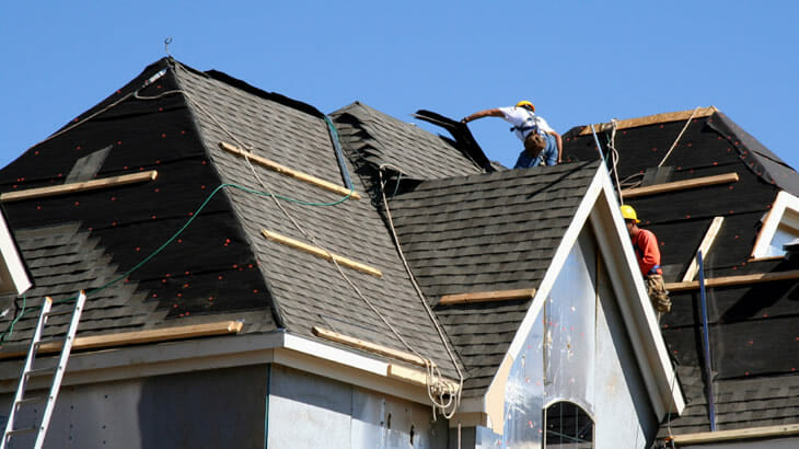 What Is a Roofing General Contractor