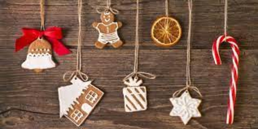 Decor Delights: Christmas Decorations DIY